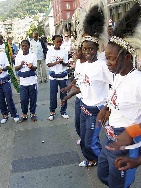 Afrikanske rytmer på Torgallmenningen Afrikanske rytmer på Torgallmenningen