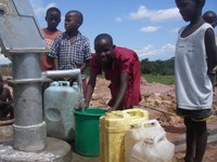 Vann til barnehjemmet